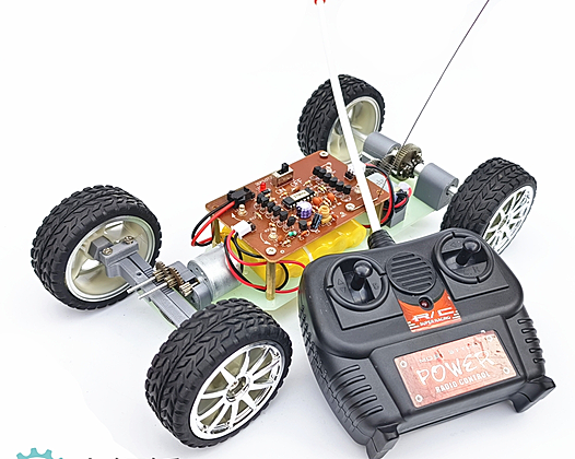 自己动手制作一个金属的带差速器的可转向的遥控玩具车