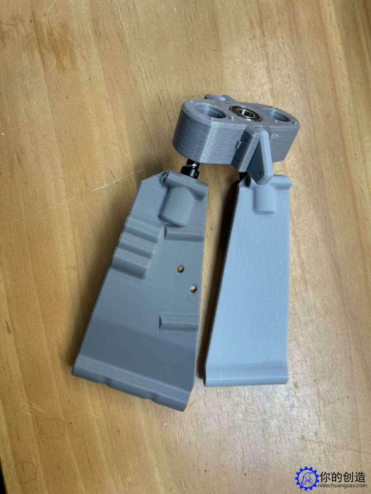 自己制作3D打印1:8越野大脚高速车仿HSP