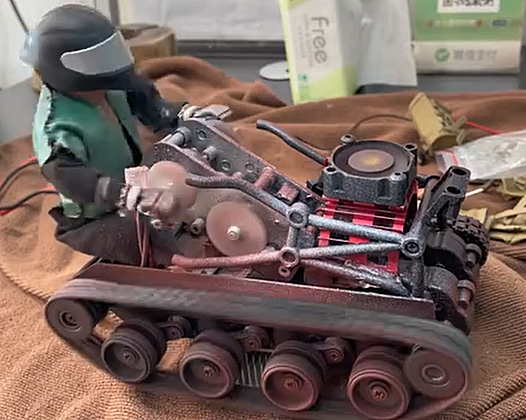 客户制作的怪兽摩托兵坦克 SN800坦克