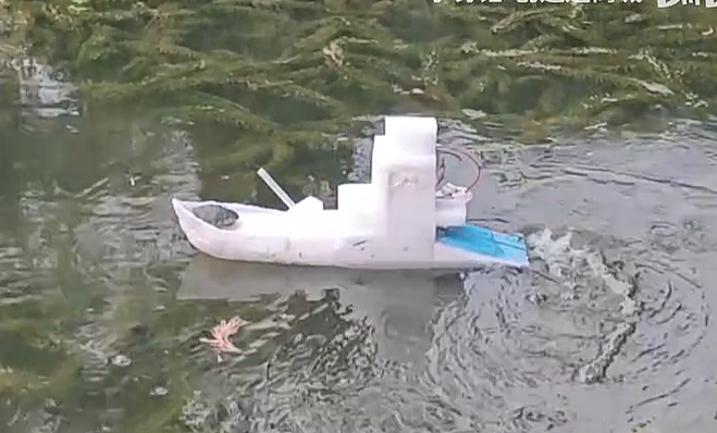 SNP120 小钉锤遥控船客户案例：杜余萌提供