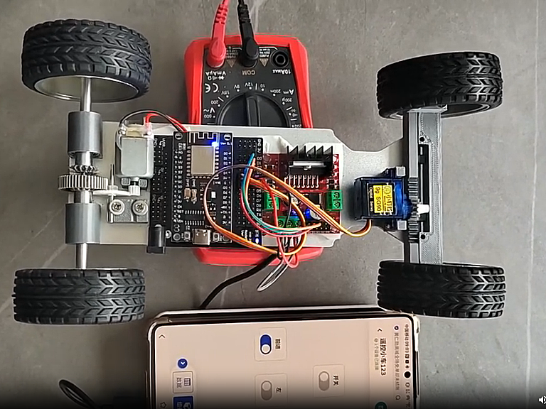 差速小车舵机转向底盘客户测试效果：爱吃烤鸡胸肉的吉吉